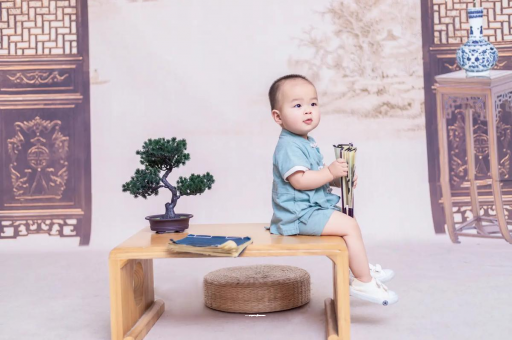 舟山宝宝几个月会认人